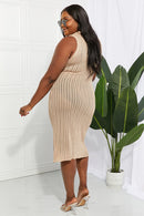 Robe cache-coeur ajourée à col Johnny