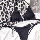 Ensemble de bikini texturé à nouer sur les côtés