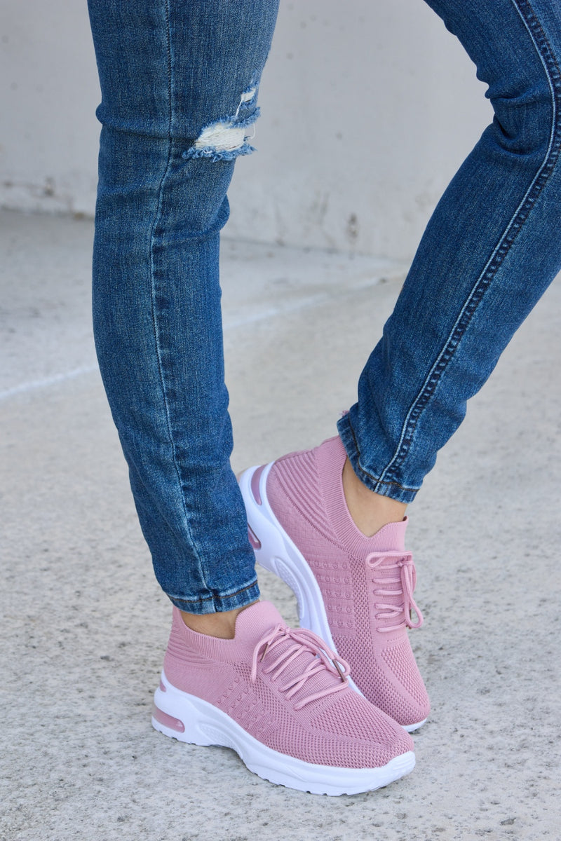 Zapatos deportivos con punta redonda y cordones de malla transpirable de Forever Link