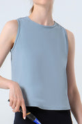 Camiseta sin mangas activa con cuello redondo