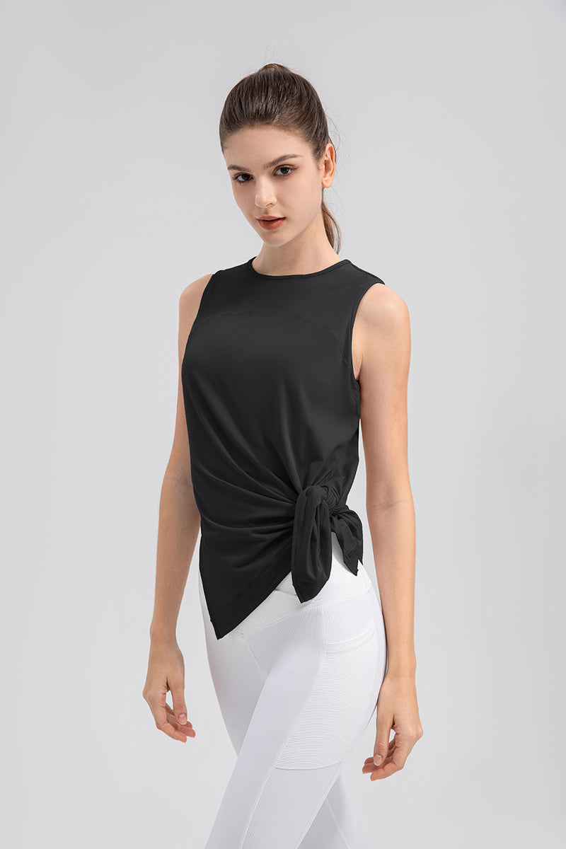 Camiseta sin mangas con cuello redondo y abertura