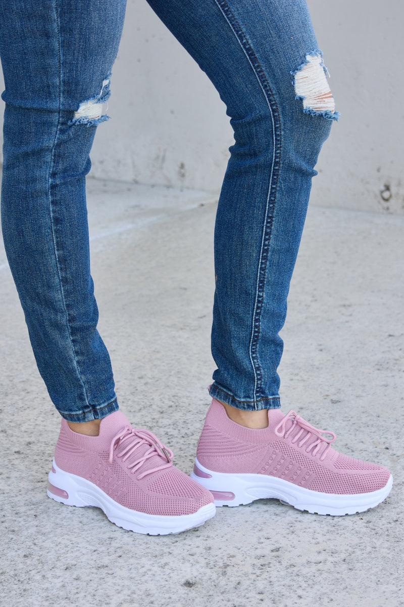 Zapatos deportivos con punta redonda y cordones de malla transpirable de Forever Link