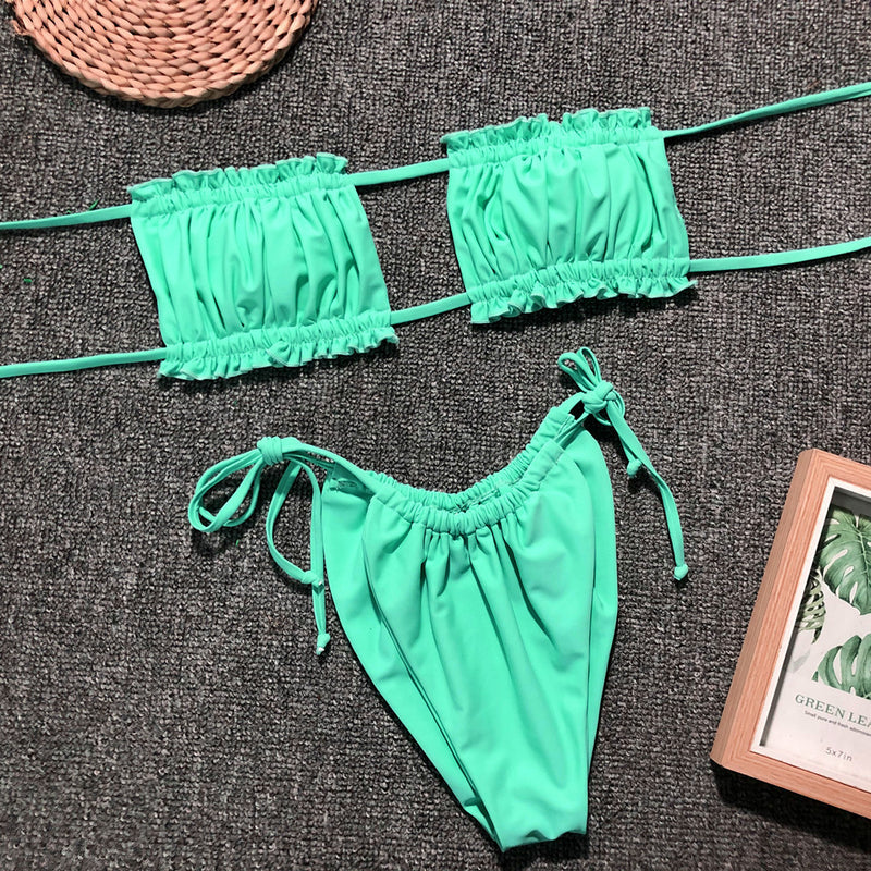 Ensemble de bikini froncé à volants