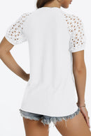 Camiseta de manga corta con cuello en V