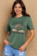 T-shirt en coton avec motif livre et fleur en taille réelle Simply Love