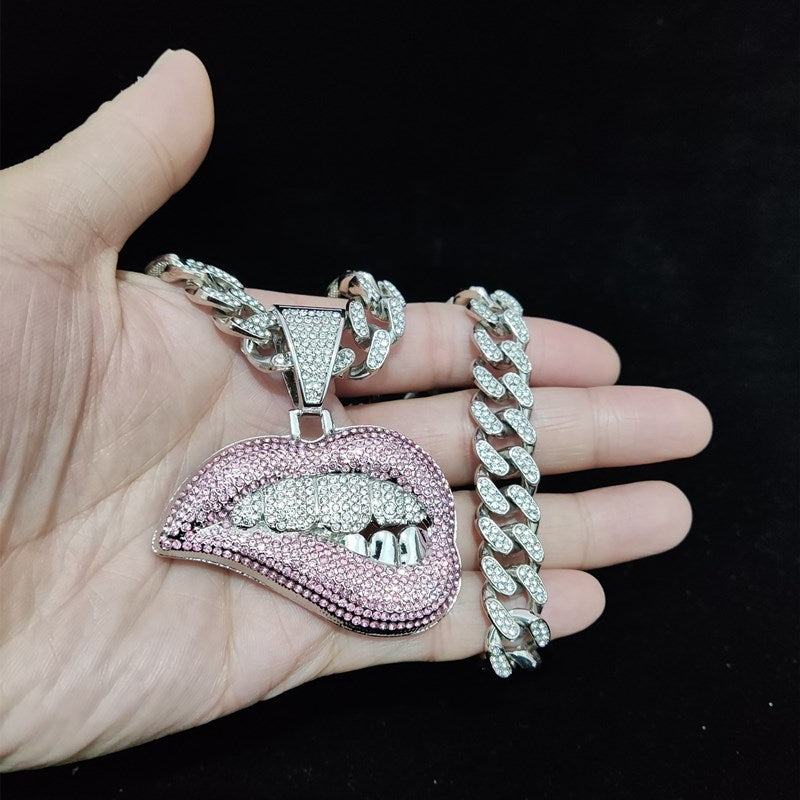 Collier pendentif unisexe Lip Bite