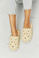 NOOK JOI Claquettes à bulles décontractées en kaki