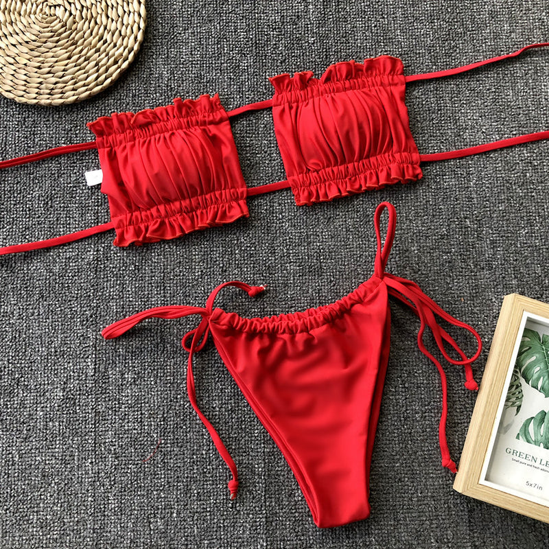 Ensemble de bikini froncé à volants