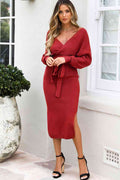 Robe pull fendue à la taille avec nœud à surplis et col